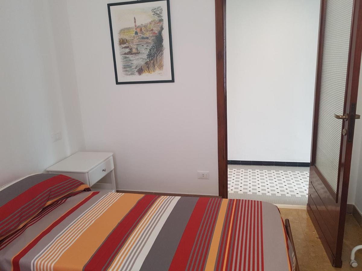 Bea'S Apartment - The Window To The Sea - Seafront Монтероссо-аль-Маре Экстерьер фото